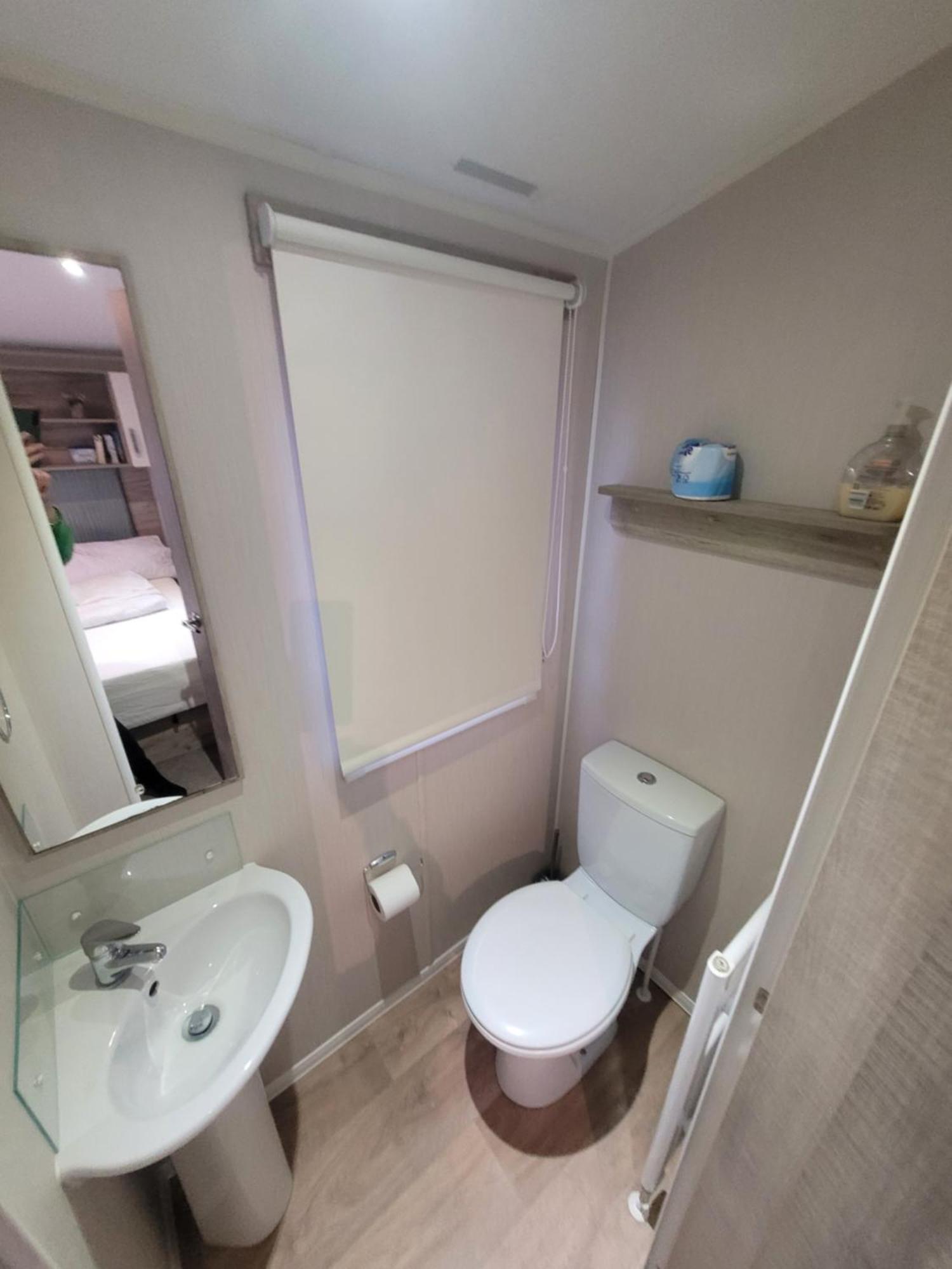 Spacious 8 Birth 3 Bedrooms A22 Unity Beach Holiday Resort Unity Brean 1 Pet Stays Free Berrow Екстериор снимка