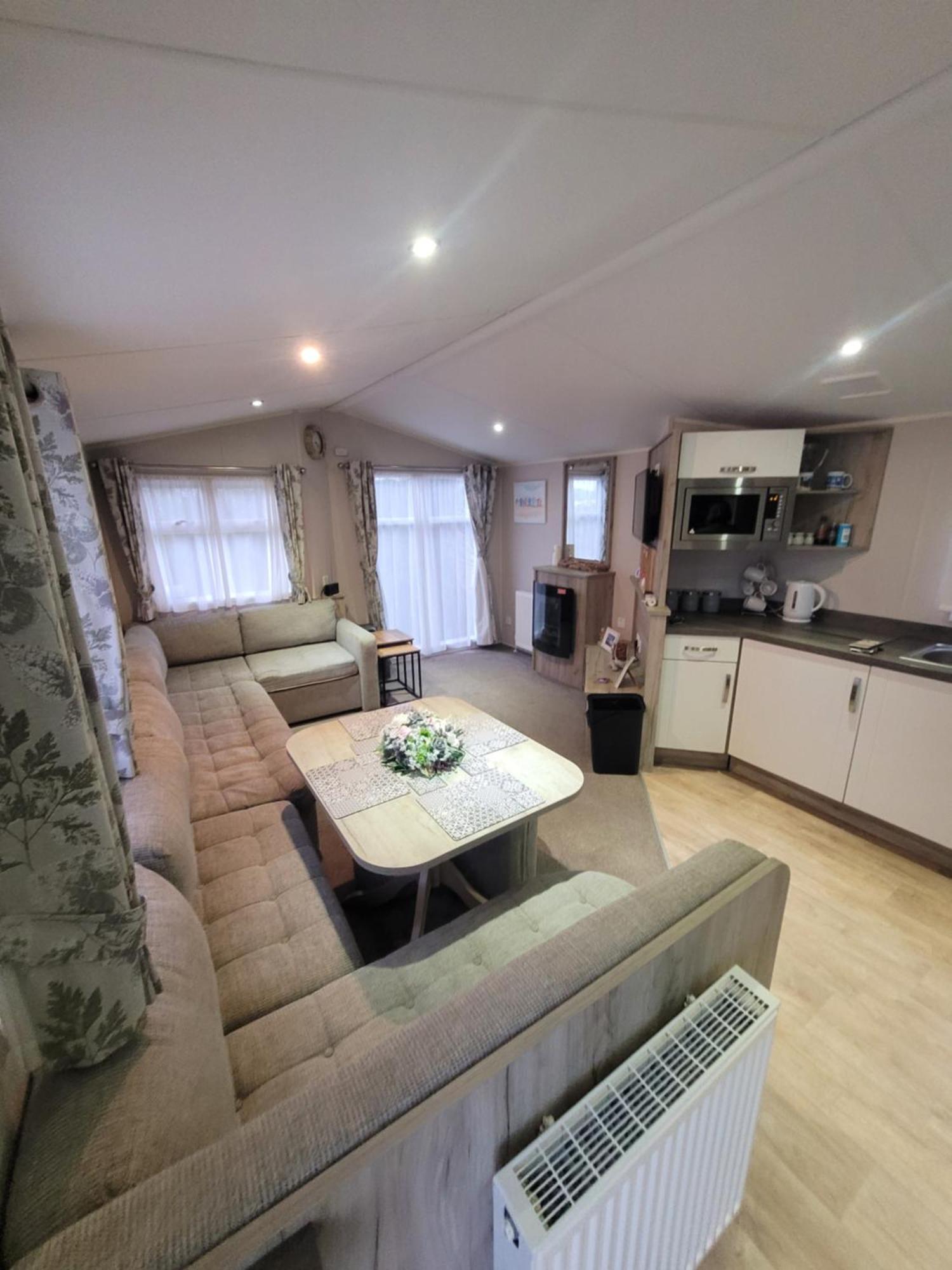Spacious 8 Birth 3 Bedrooms A22 Unity Beach Holiday Resort Unity Brean 1 Pet Stays Free Berrow Екстериор снимка