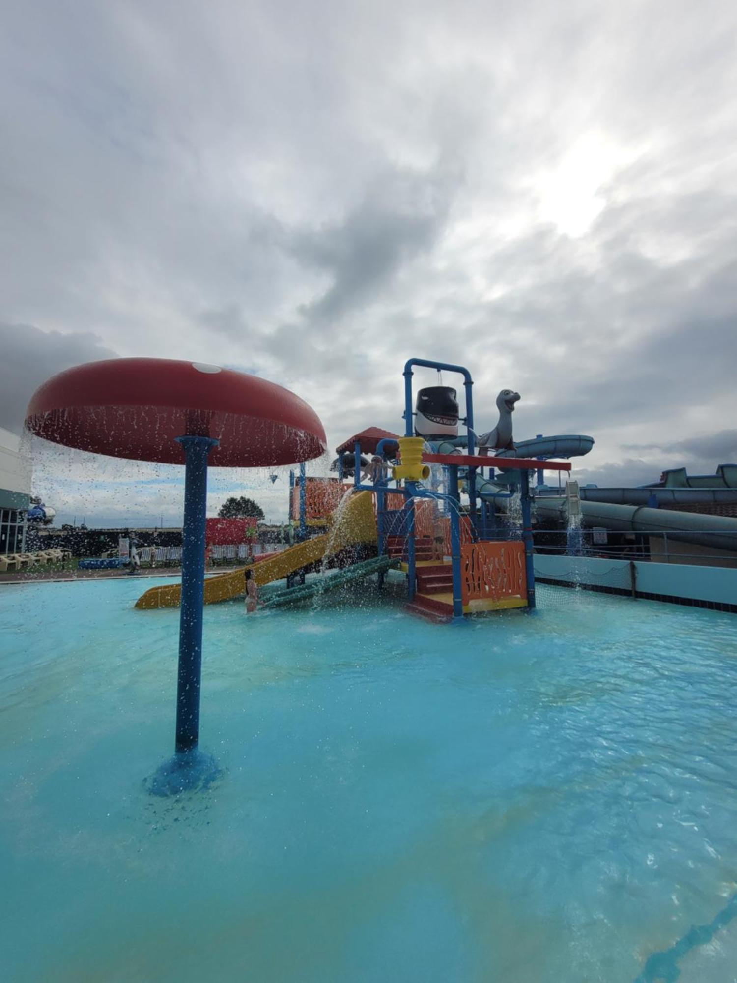 Spacious 8 Birth 3 Bedrooms A22 Unity Beach Holiday Resort Unity Brean 1 Pet Stays Free Berrow Екстериор снимка